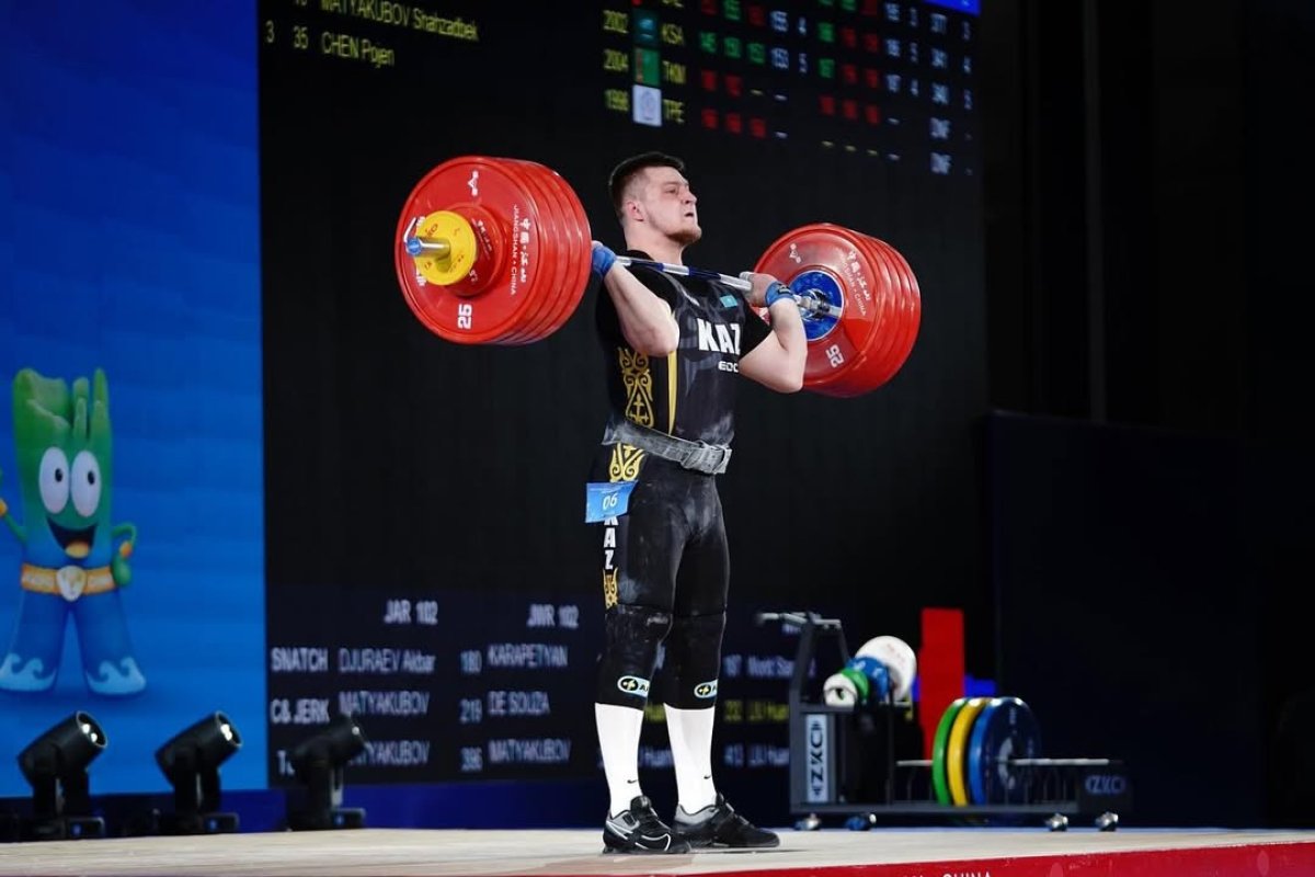 Ауыратлет Артём Антропов Азия чемпионатының күміс жүлдегері атанды