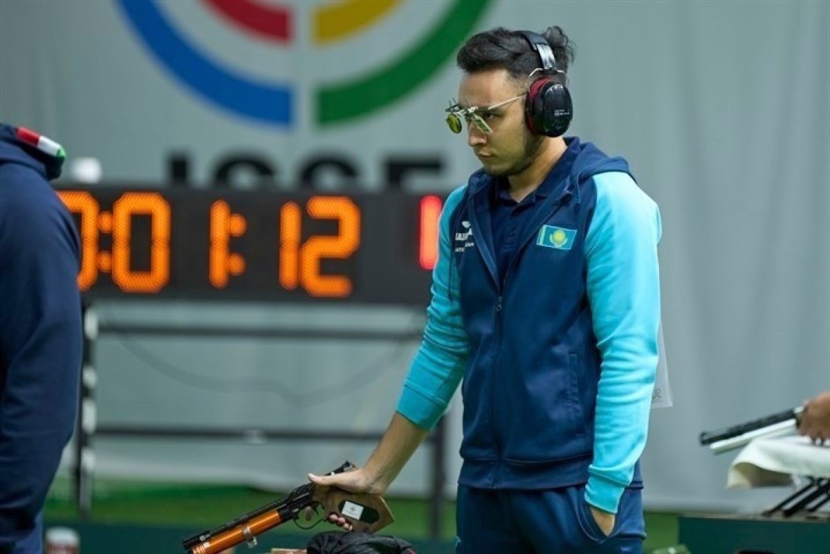 Валерий Рахымжан нысана көздеуден Әлем кубогының кезеңінде күміс медаль жеңіп алды