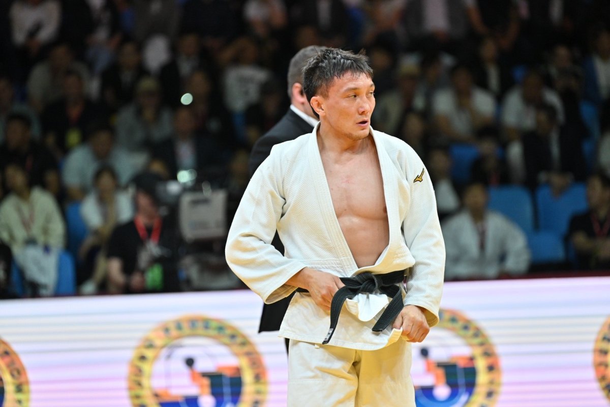 Дзюдодан әлем чемпионаты: Есет Қуанов олимпиада чемпионына есе жіберіп, жарысты аяқтады