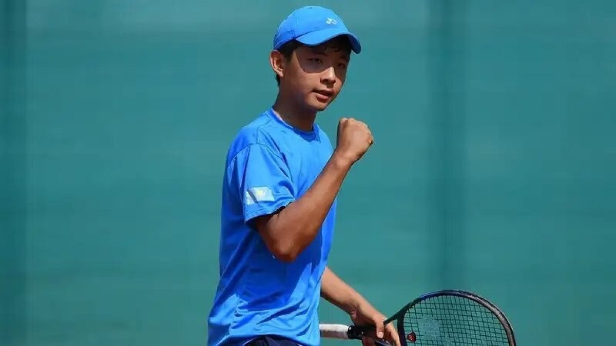 Теннисші Заңғар Нұрланұлы жасөспірімдер арасында US Open турнирінің ширек финалына шықты