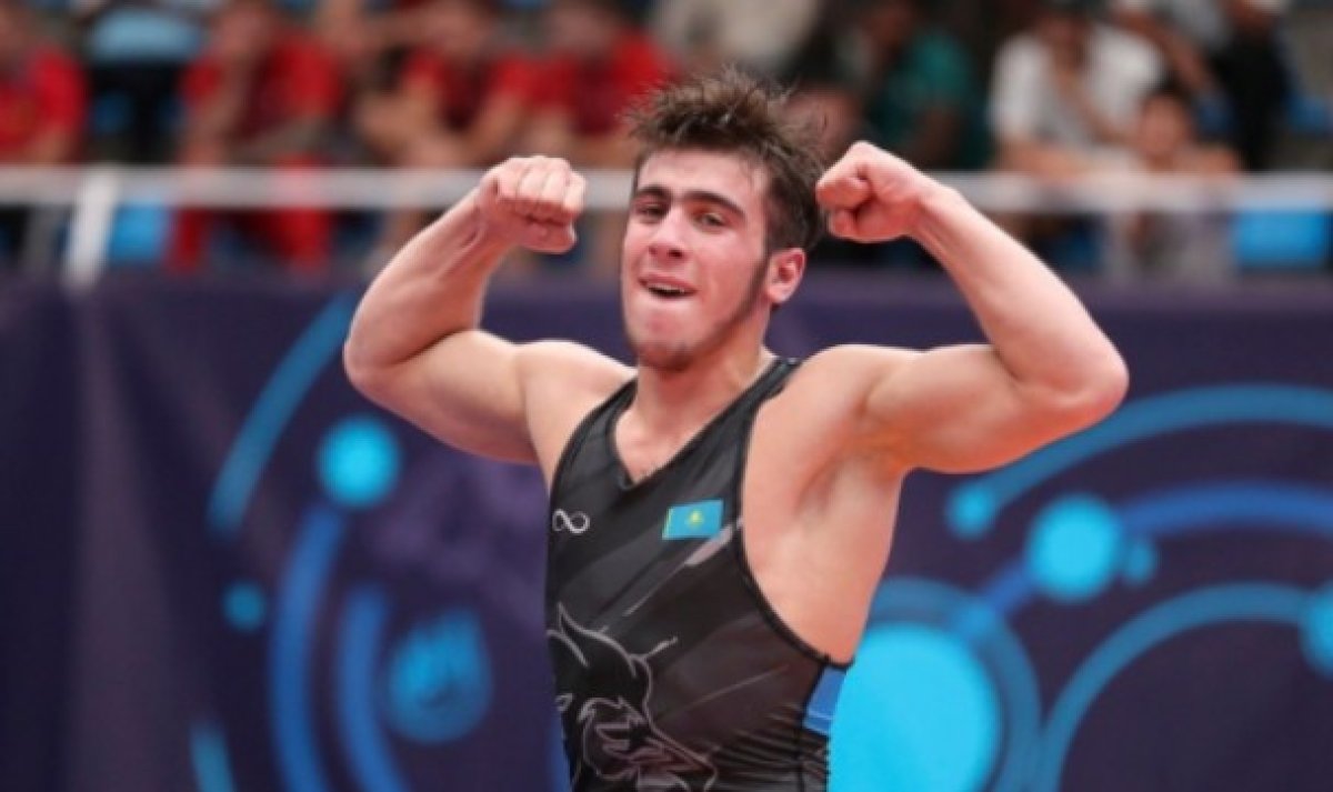 Қазақ балуандары алғашқы күнде топ жарды