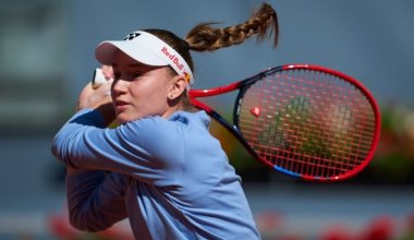 Елена Рыбакина және Александр Шевченко World Tennis League турнирінде өнер көрсетеді