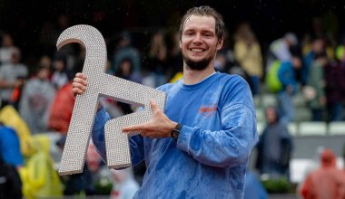 Бублик қатарынан екінші ATP 250 титулын жеңіп алды