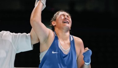 Қазақстандық боксшы қыз Азия чемпионатының алтын медалін жеңіп алды